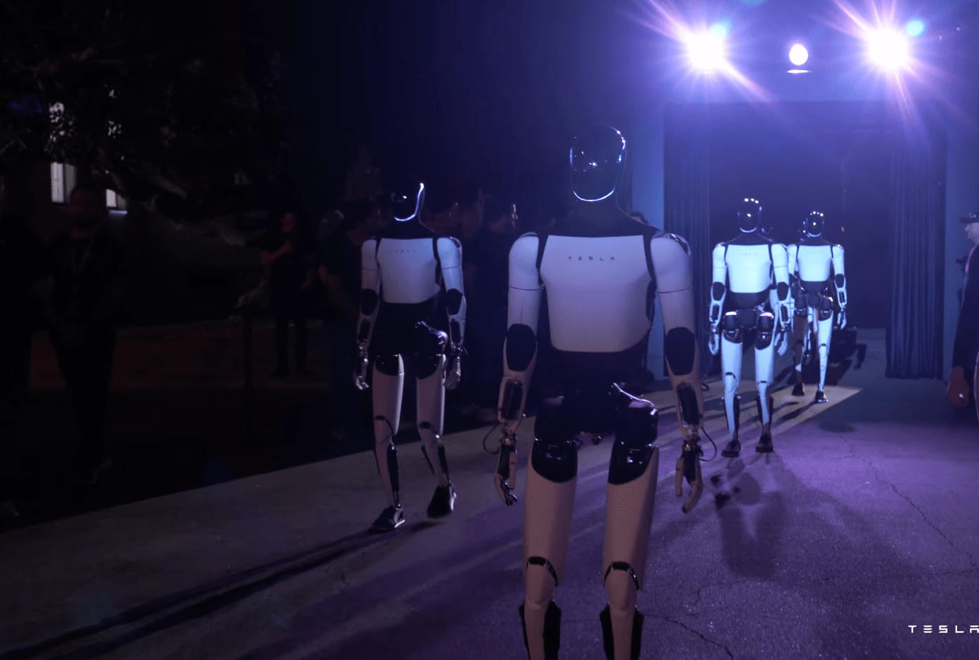 We, Robot (Oct 2024). Stage demos, including teleoperation. Not unsupervised labor.